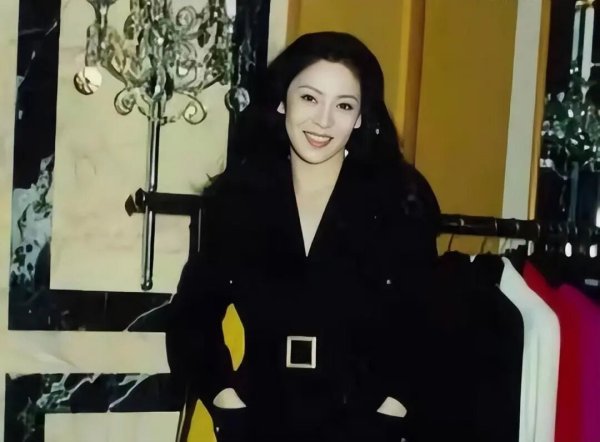 九融配资 “富婆闺蜜圈”，399元就能进？