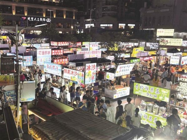 掌上乾坤 龙城迎来一波“错峰游”热潮